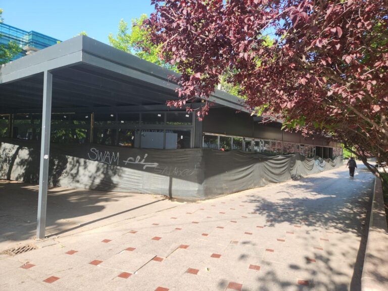 Controverse în jurul construcției unui restaurant ilegal lângă Tribunalul București