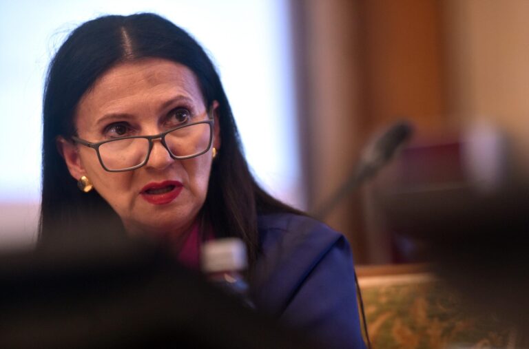 Fostul Ministru al Sănătății, Sorina Pintea, condamnată la închisoare pentru corupție