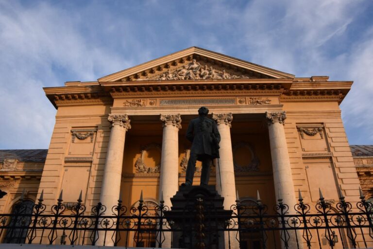 Înscrierea la Medicină și Farmacie, deschisă până pe 6 iulie