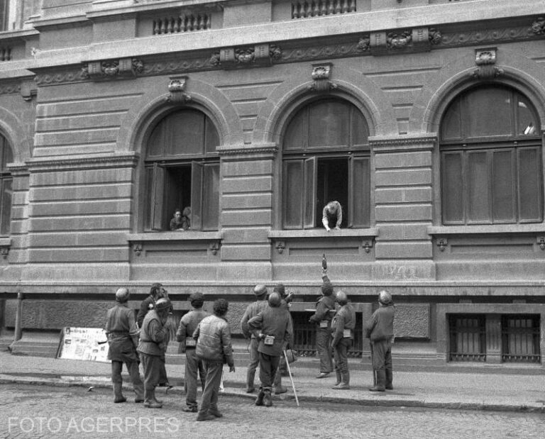 Ordinul Arhitecților București omagiază victimele Mineriadei: „Viitori arhitecți ai României au fost agresați brutal”