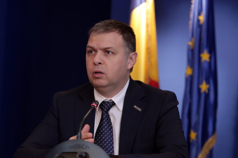 Perspective asupra trenului metropolitan din București: Ștefan Roșeanu explică importanța acestui proiect