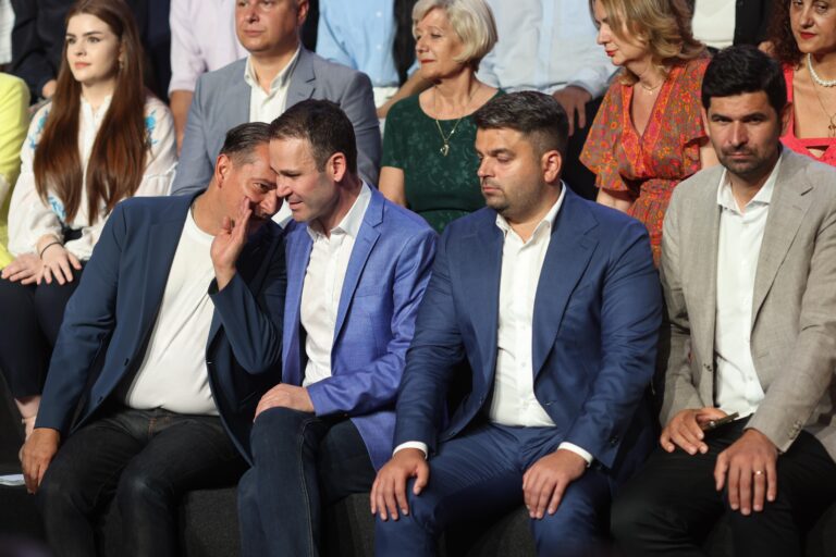 Robert Negoiță răspunde criticilor lui Ciprian Ciucu privind parcarea de 77.000 de euro: „Să fie sănătos, nu comparăm o franzelă cu o floare”