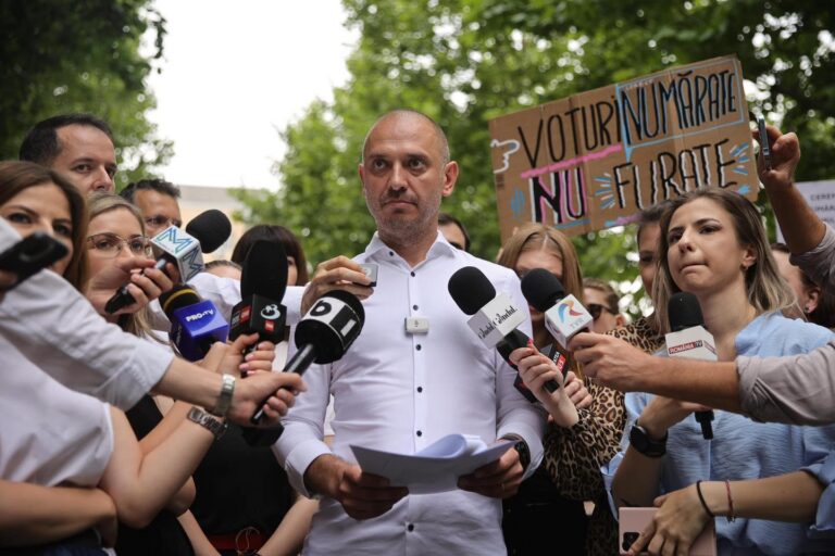 Sector 2 | Radu Mihaiu analizează critic primul an al primarului Rareș Hopincă: „O căsnicie pe interes”