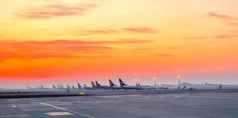 Suspendarea zborurilor București – Tel Aviv și relocarea avioanelor civile din Israel