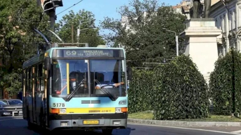 Troleibuzele liniilor 69 și 96 circulă deviat în acest weekend din cauza lucrărilor la rețeaua de gaze