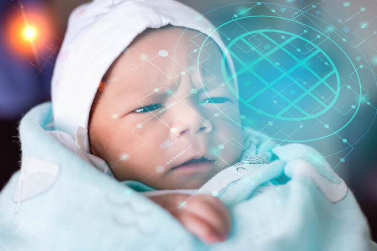 Bebelușa din București cu buletin cu cip 👶🏻 Are nouă luni și e primul sugar din S1 cu carte de identitate electronică