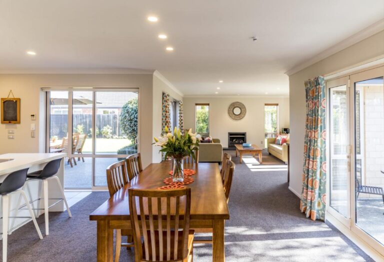 7 sfaturi utile pentru amenajarea unui living cu bucătărie open space