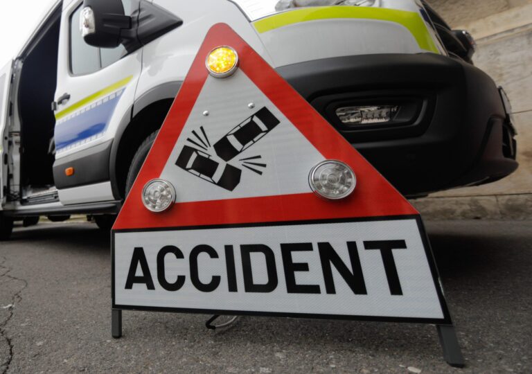 Accident în Pasajul Piața Sudului, provocând aglomerări de trafic