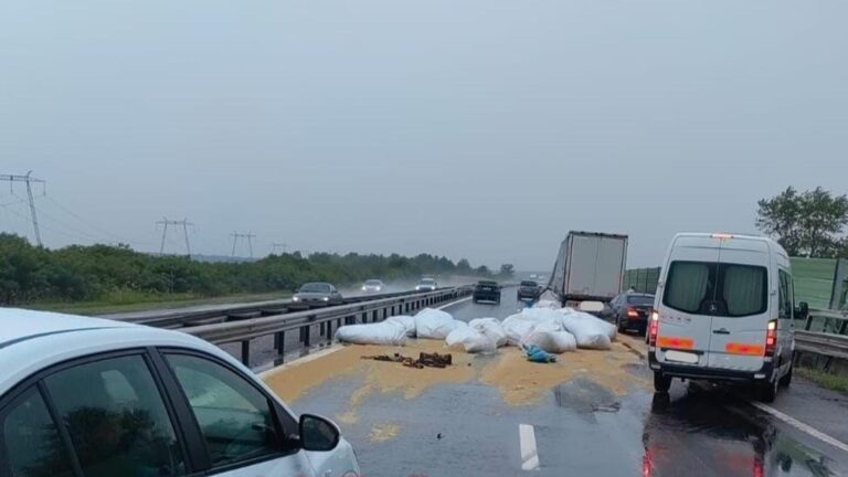 Accident pe Autostrada A1, blocaj de trafic de la Iuliu Maniu spre Pitești