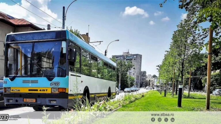 Accident pe Bulevardul Iuliu Maniu afectează linia 62 de troleibuz