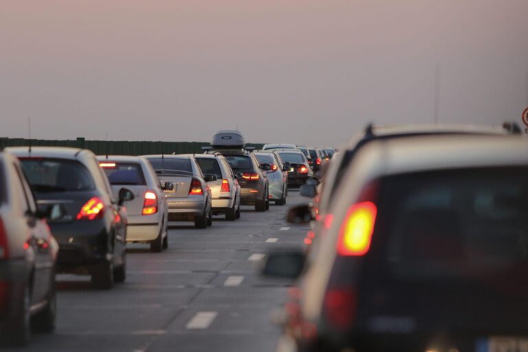 Accidente pe A2: Trafic blocat pe drumul spre mare