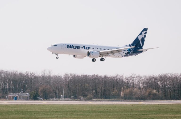 Blue Air a intrat în faliment