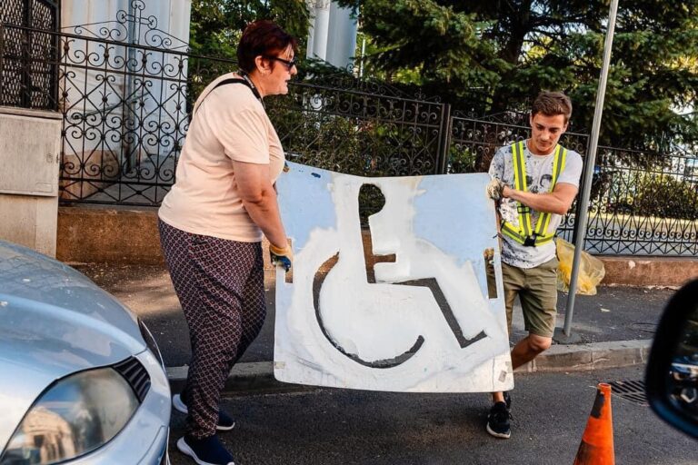 Bucureștiul, un oraș neprietenos pentru persoanele cu dizabilități