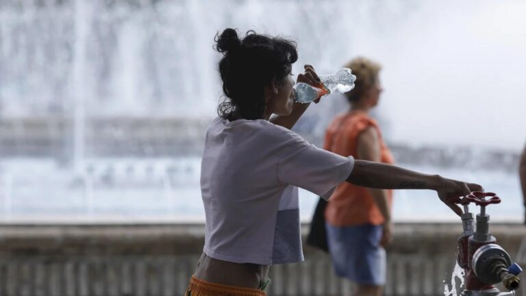 Canicula revine în București: prognoza meteo pentru weekendul 12-13 iulie 2025