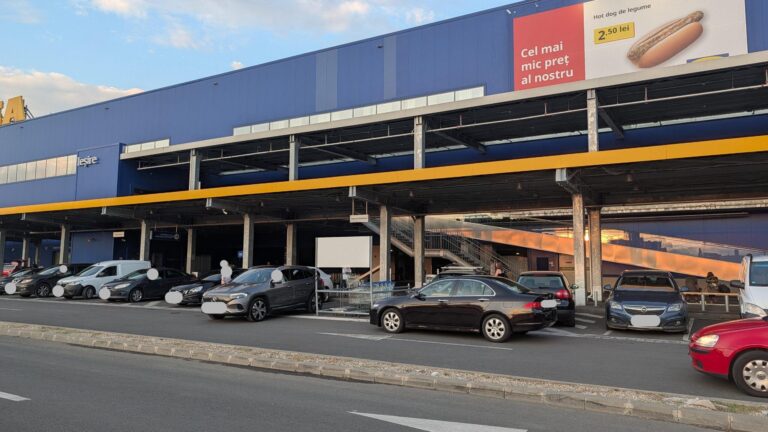 Conflicte în parcarea Ikea Pallady: Dilema încărcării cumpărăturilor