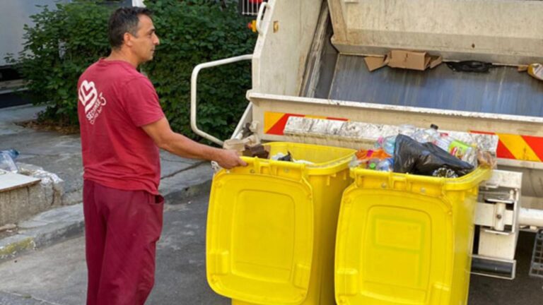 Contractele de salubrizare din Sectorul 3 vor fi încheiate exclusiv online, începând de luna aceasta. Ce pași trebuie să urmeze bucureștenii