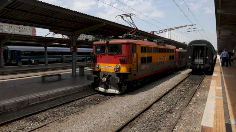 Controale ANPC pe rutele CFR: Călătorii se plâng de condiții inadecvate