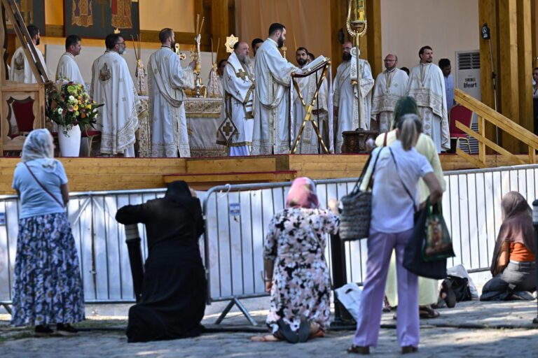 Începe pelerinajul la Patriarhie pentru Aducerea moaștelor Sf. Dimitrie cel Nou la București
