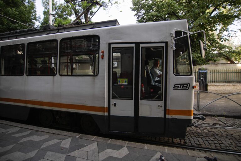 Interrupție de curent pe Calea Călărașilor, liniile 4, 40 și 55 afectate