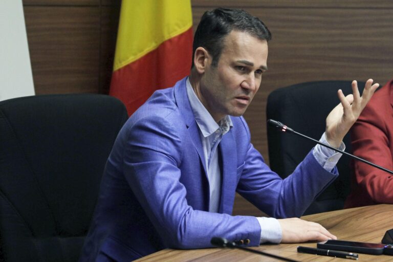 Investiție în cultură în Sectorul 3: Busturi pentru regii daci Burebista și Decebal