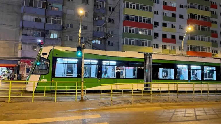 Investiții majore în transportul public din București: 200 de tramvaie și troleibuze noi