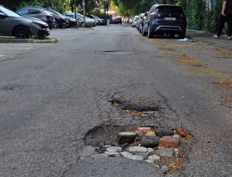 Lucrări de reabilitare pe tronsonul de drum între Calea Griviței și Strada Comana