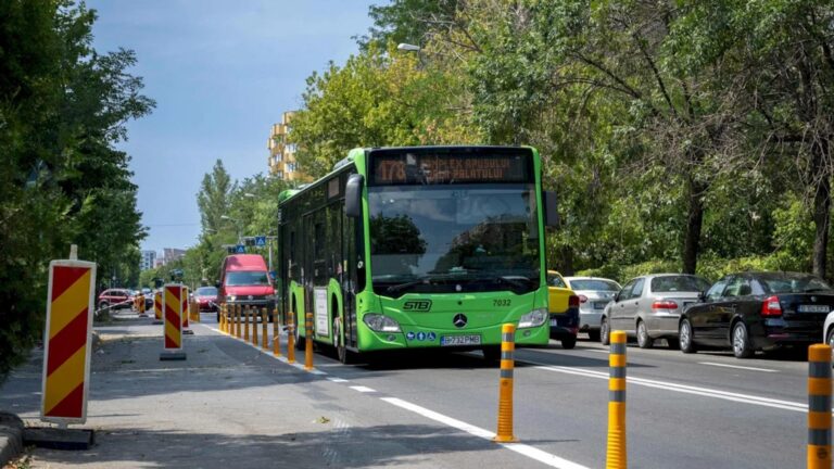 Noua bandă STB de pe Bulevardul Uverturii, inaugurată recent, îmbunătățește transportul public