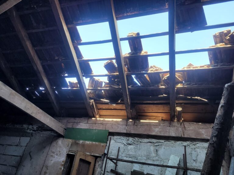 Otopeniul se confruntă cu o amenințare gravă: cetățenii privesc cu îngrijorare cerul