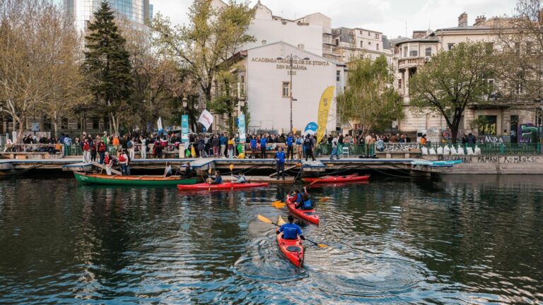 Plimbări pe Dâmbovița: Experiențe Acvatice pentru Bucureșteni