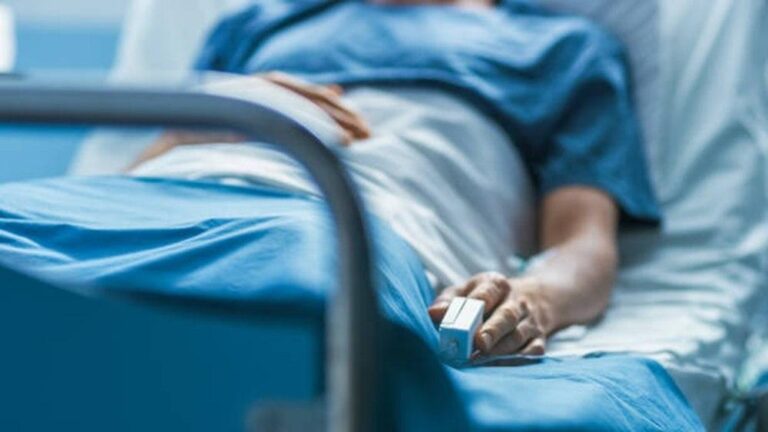Provocare periculoasă pe rețelele sociale: Un adolescent din București, în stare critică după un accident pe tren