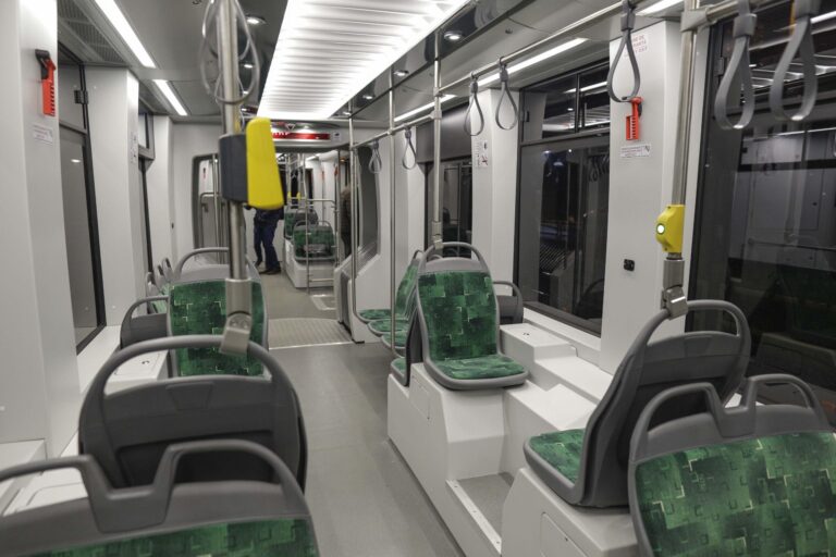 STB intenționează să achiziționeze echipamente de informare pentru pasageri în tramvaie