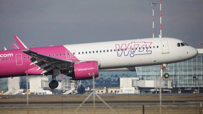 Schimbări importante pe aeroportul Băneasa din cauza BIAS: Wizz Air își mută zborurile pe Otopeni