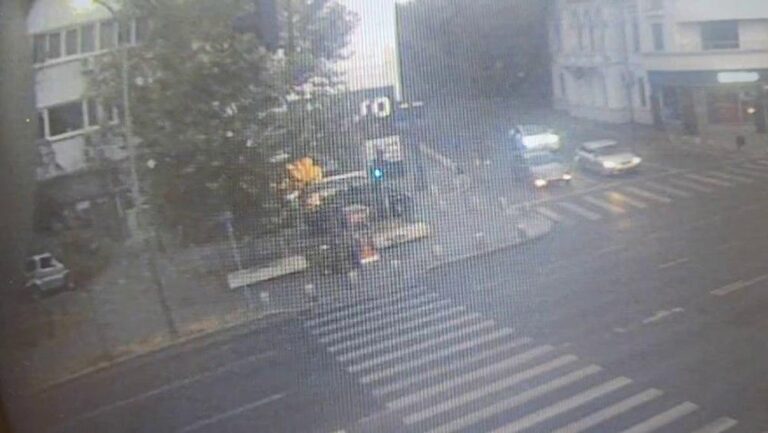 Tânăr reținut pentru furtul unei mașini din Sectorul 1, fără permis de conducere