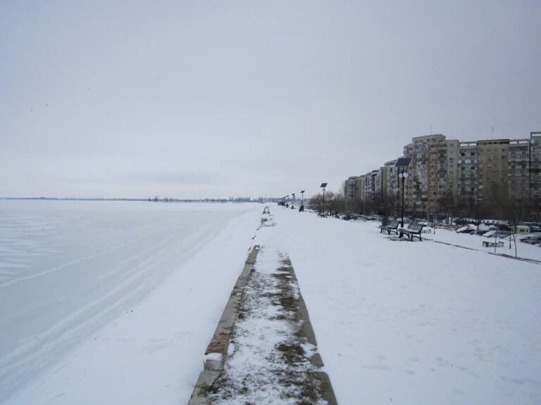 Transformarea Digului Lacului Morii: O privire asupra trecutului și prezentului