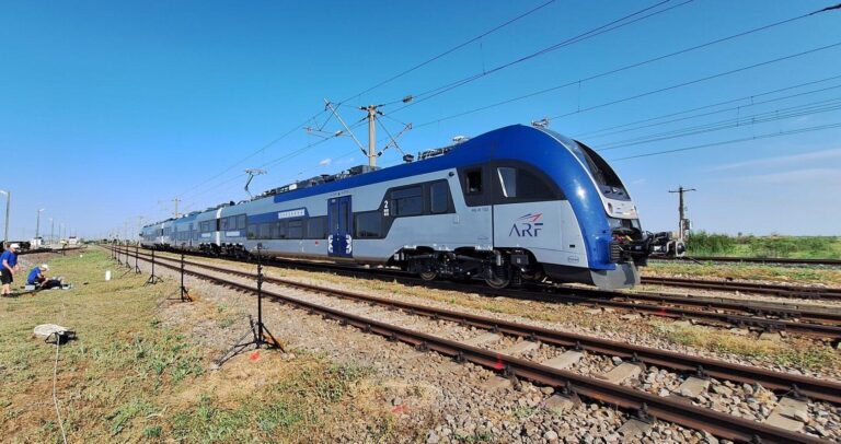 Trenul electric PESA va conecta Bucureștiul de restul țării