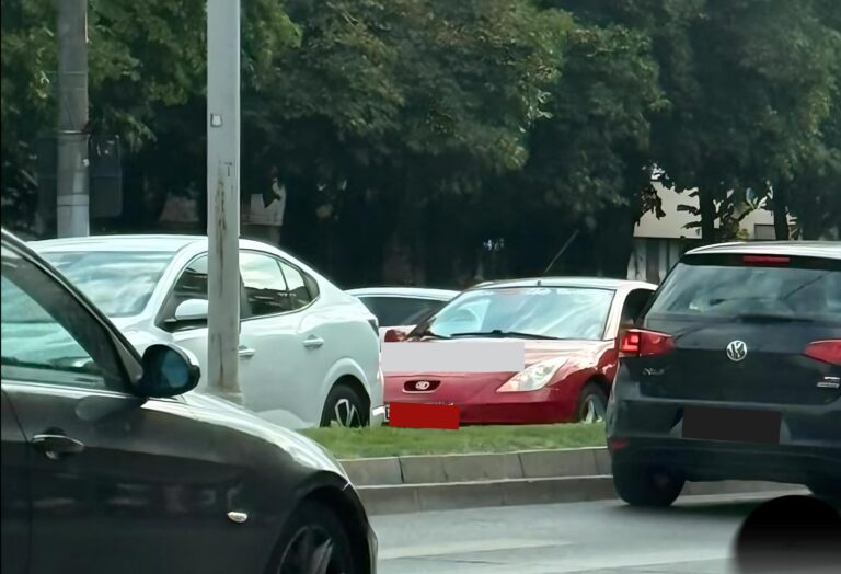 Accident grav pe Bulevardul Iuliu Maniu: Un pieton rănit în urma unei traversări pe roșu