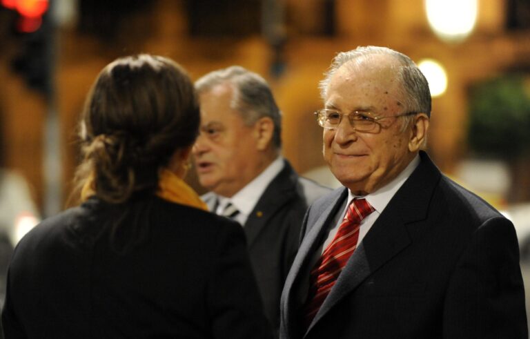 Averea lăsată de fostul președinte Ion Iliescu: Vila din Primăverii și pensii substanțiale