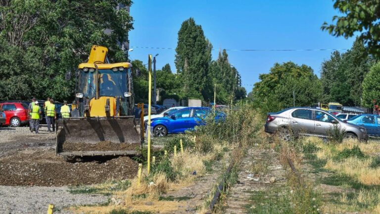 Avertisment pentru bucureșteni: Parcarea interzisă în zona șantierului de la Parcul Liniei