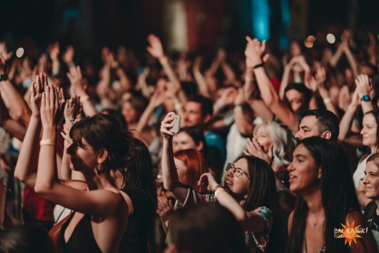 Balkanik Festival transformă Grădina Uranus în ring de dans, în perioada 5-7 septembrie. Ce artiști vor urca pe cele două scene din cadrul evenimentului | Programul complet