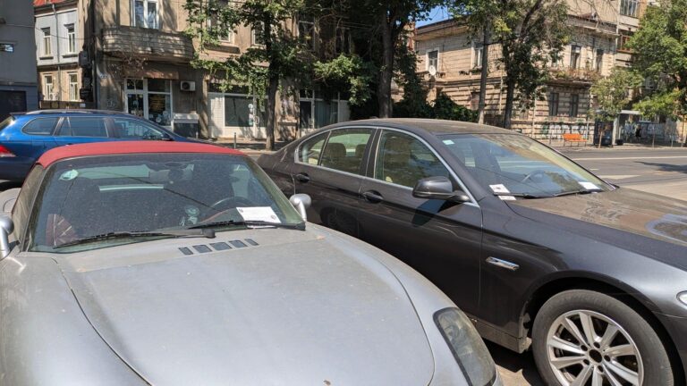Campanie de ridicare a mașinilor parcate ilegal în Sectorul 2