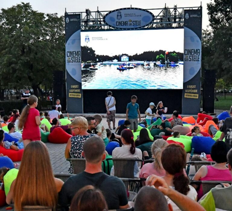 Cinema Sub Stele 2025: Distracția în aer liber începe azi și continuă în weekend, filmele sunt proiectate până în septembrie, în 5 parcuri din Sectorul 6