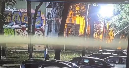 Incident surprins de camerele de supraveghere în Sectorul 6