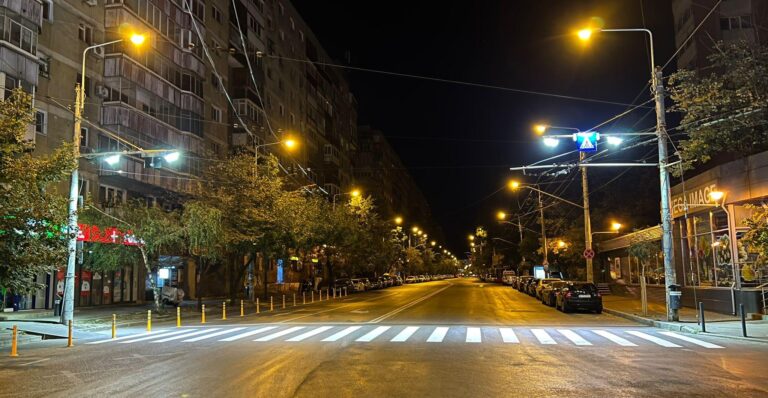 Investiție de aproape 100.000 de euro pentru iluminarea trecerilor de pietoni în Sectorul 2