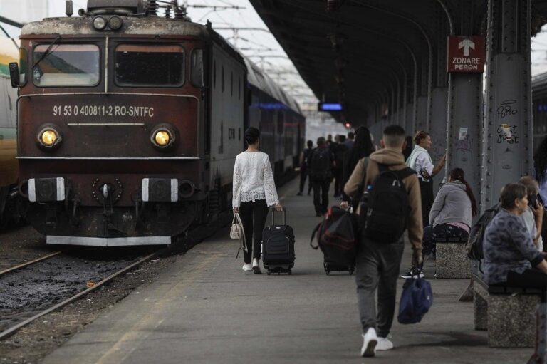 Ministrul Transporturilor discută cu primarii despre reconfigurarea Gării de Nord