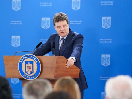 Nicușor Dan participă la discuții esențiale în cadrul coaliției