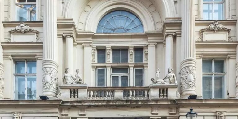 Palatul Dacia, unde va fi Pinacoteca București, încă așteaptă startul lucrărilor