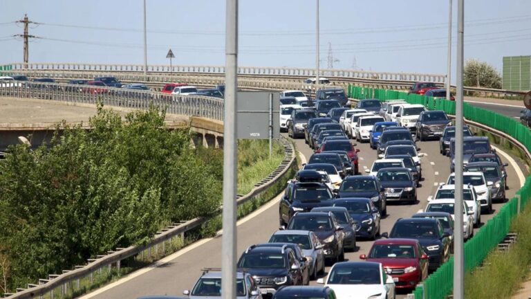 Planifică-ți vacanța de Sfântă Mărie: pleacă din București cât mai repede!