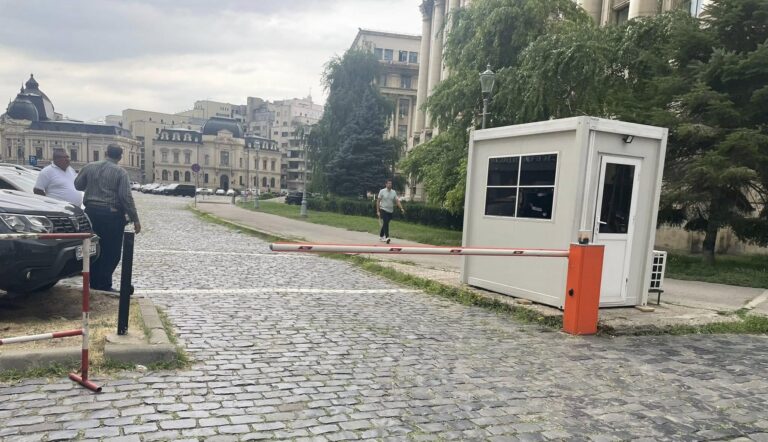 Propunerea de eliberare a Pieței Revoluției și desființarea parcării MAI