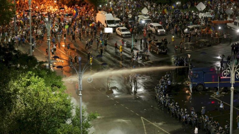 Protest în Piața Victoriei: 7 ani de la evenimentele din 10 August