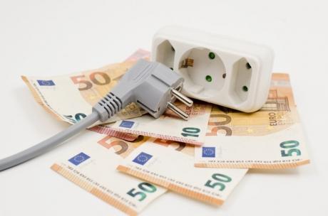 Se ieftinește curentul? Ministrul Bogdan Ivan vine cu soluții pentru facturi mai mici: ‘Vor avea efecte vizibile’